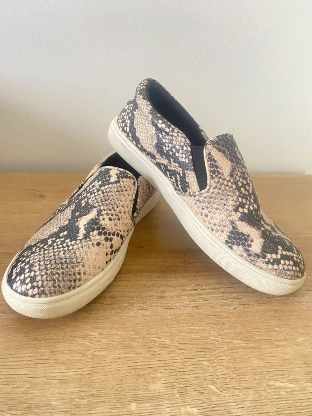 A New Day Women’s Slip-On Snake Print Casual Loafer Size 6.5